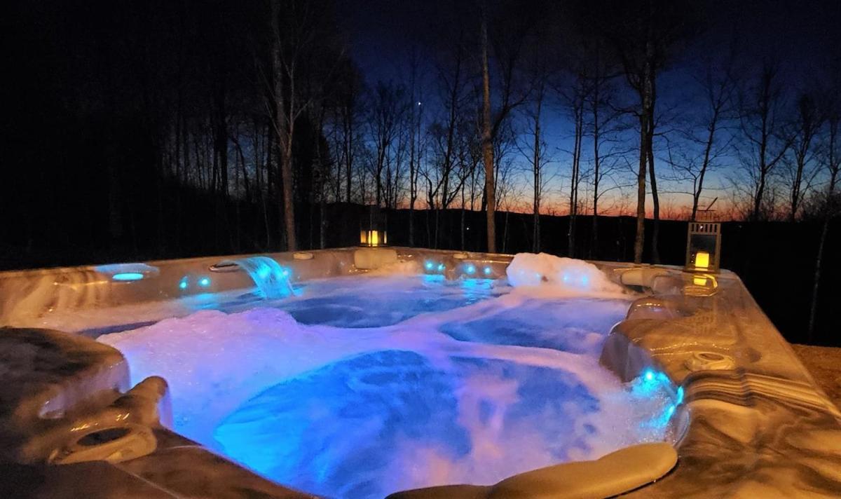 Chalet Serenity - Mont Tremblant Ski - Spa Sauna Wifi Tv Privet Chic Modern House Villa La Conception Esterno foto